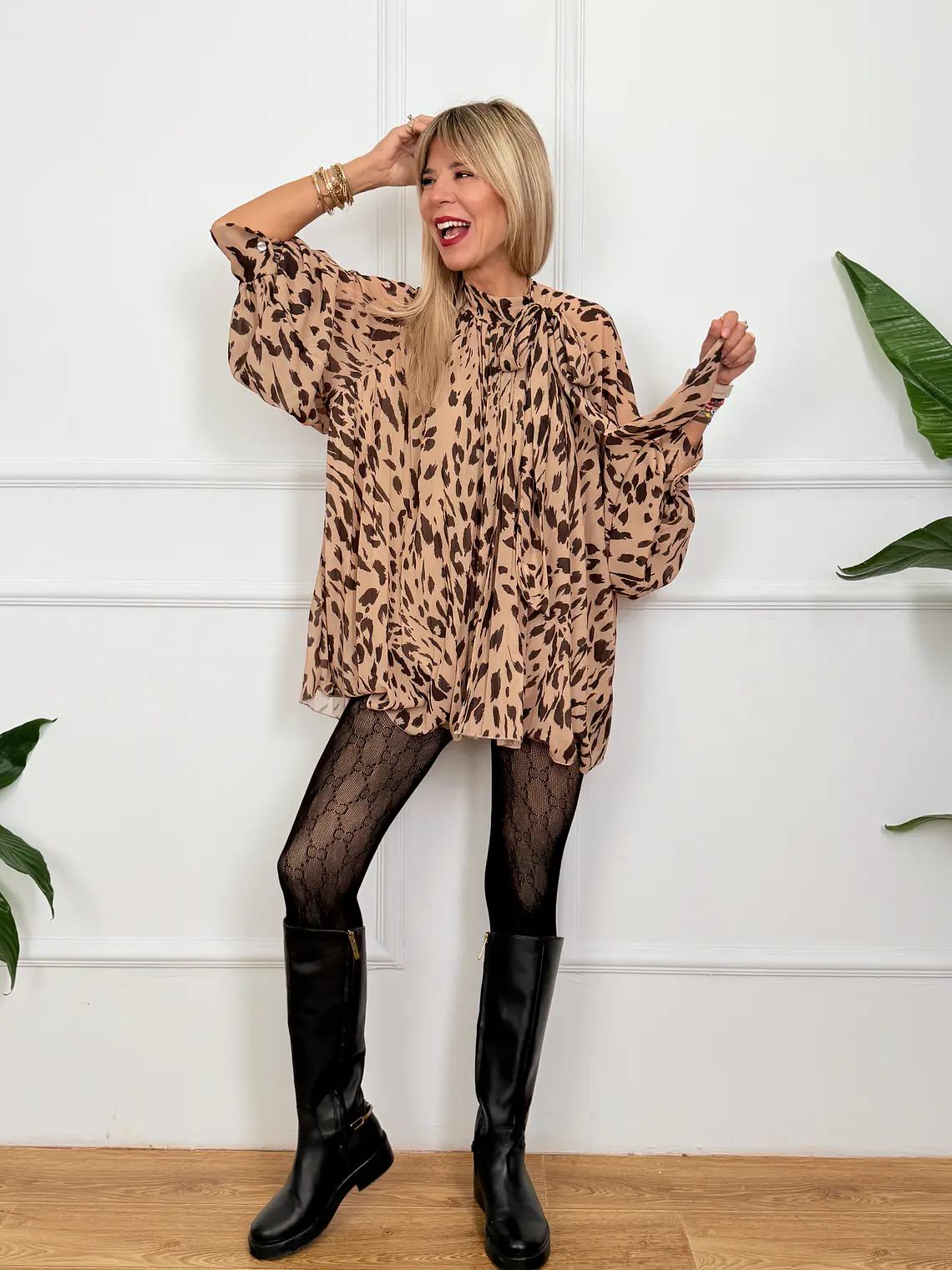 Cloves Blouse Beige 5582  2