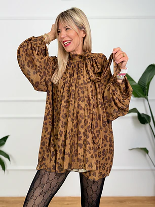 Cloves Blouse Brown 5582