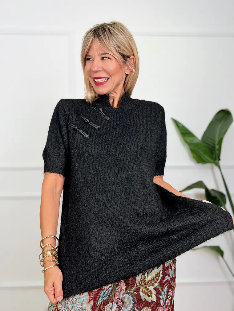 Twyla Sweater Black 10118  1