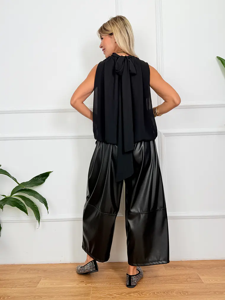 Beckett Blouse Black 25608 4