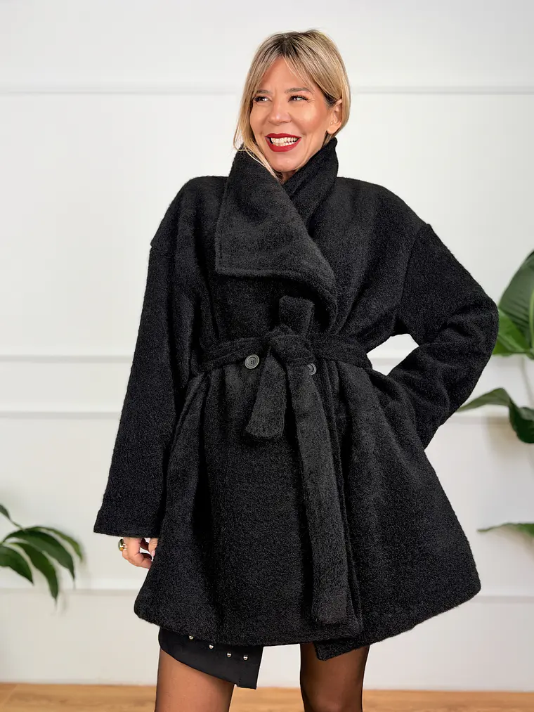 Saffron Coat Black 5250   1