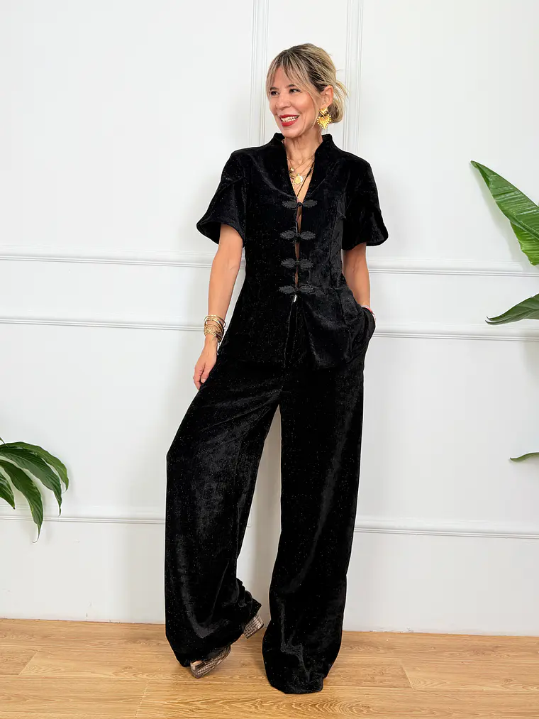 Sakura Suit Black 12286 1