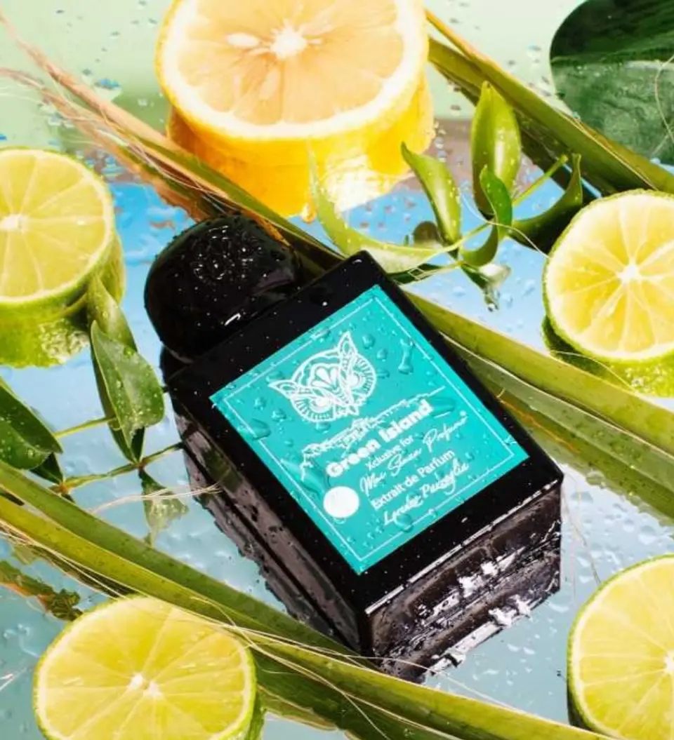 DECANT GREEN ISLAND (EXTRAIT DE PARFUM) 3
