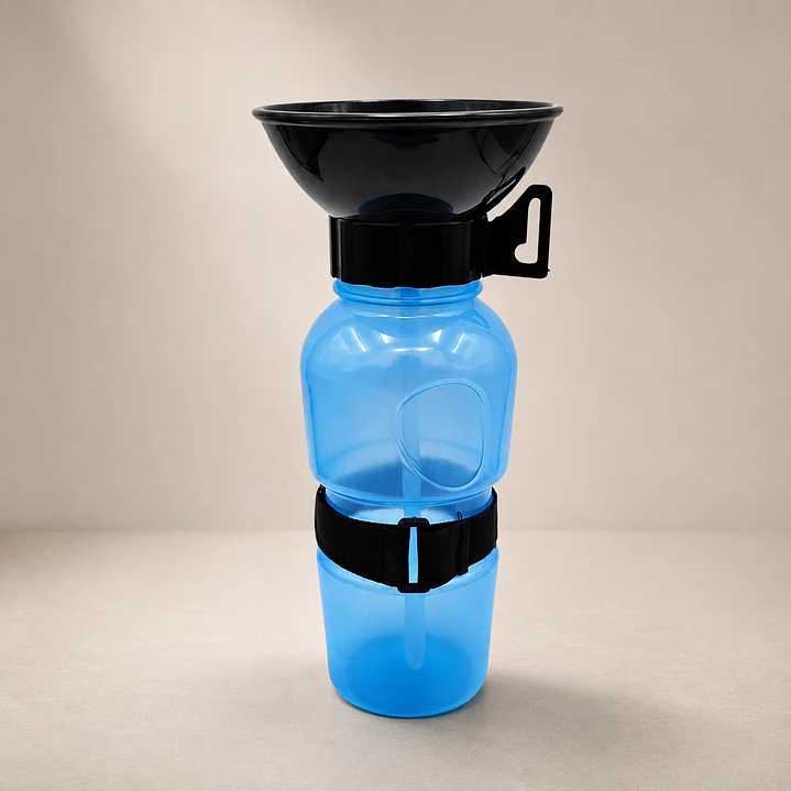 Bebedero Portátil AquaFlip Azul – Botella de Plástico para Perros y Gatos 1