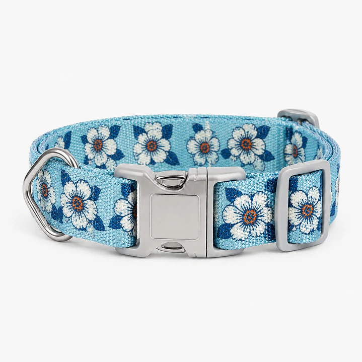 Collar Ajustable para Perros Talla M – Celeste con Flores 2