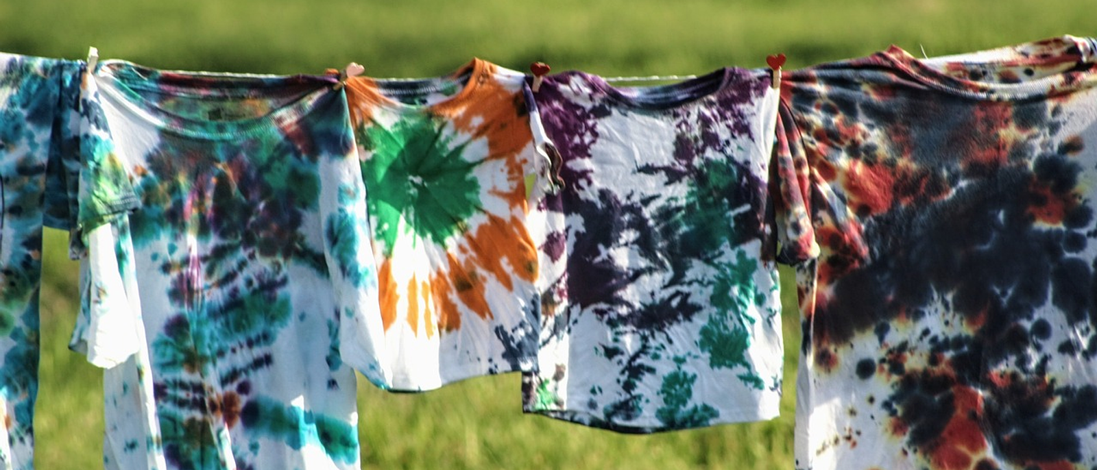 TÉCNICA  DE TEÑIDO BATIK CON ANILINAS YACOLOR