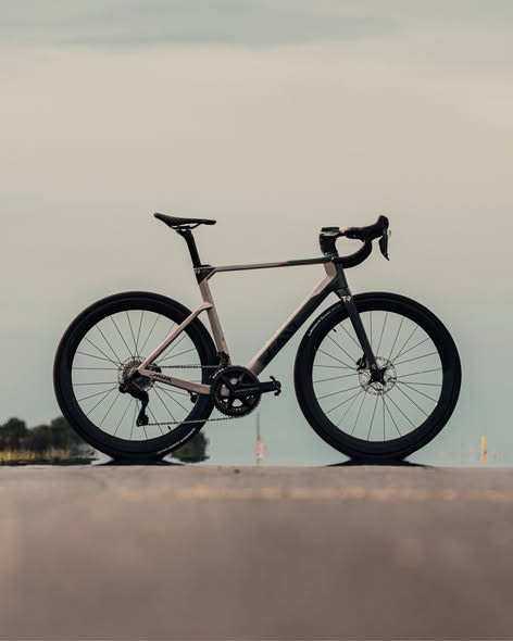 Bicicleta Java Volata TR Dura-Ace DI2 2