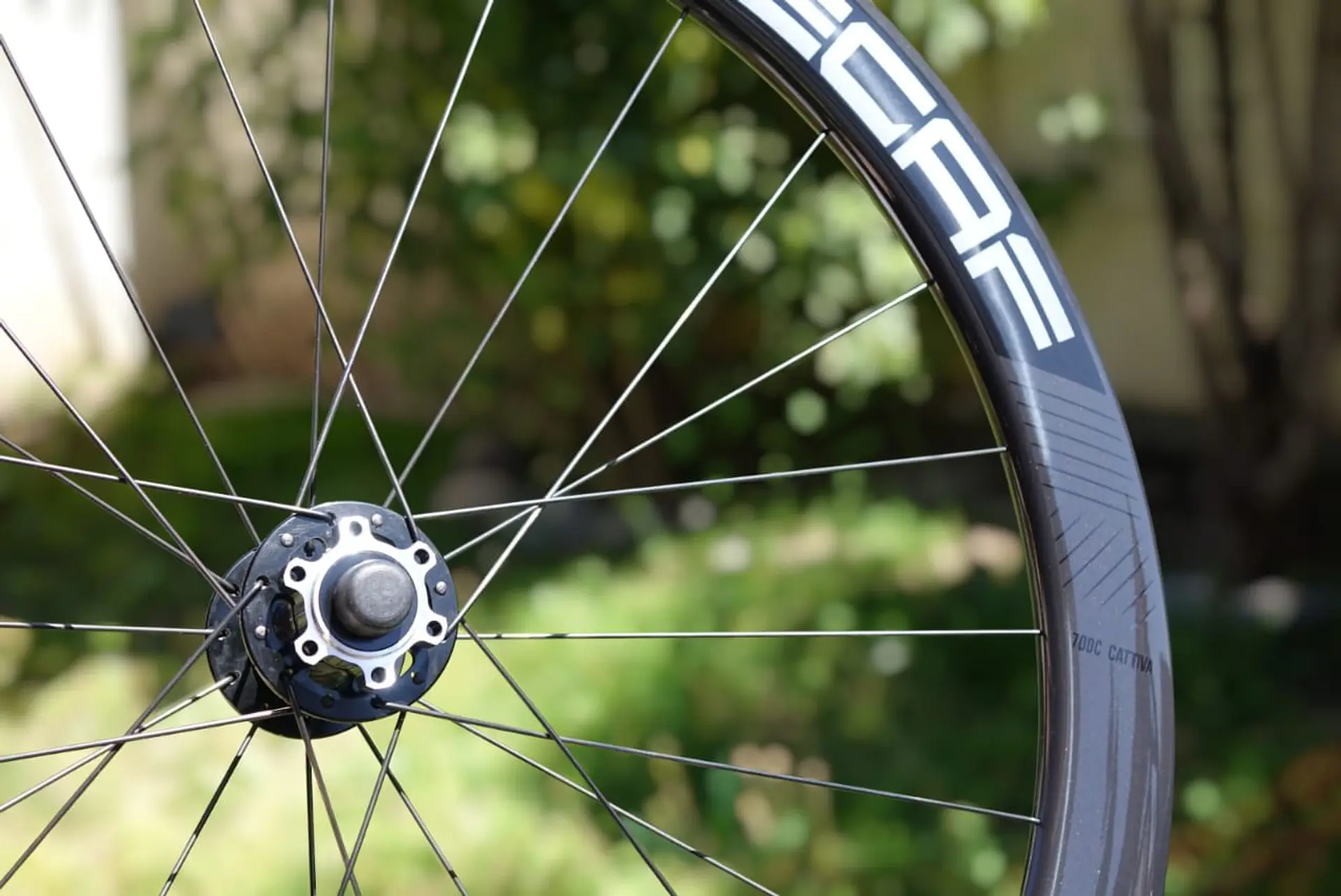 Set Ruedas de Carbono Decaf 700C Perfil 50 mm Disc 12x100/12x142 4