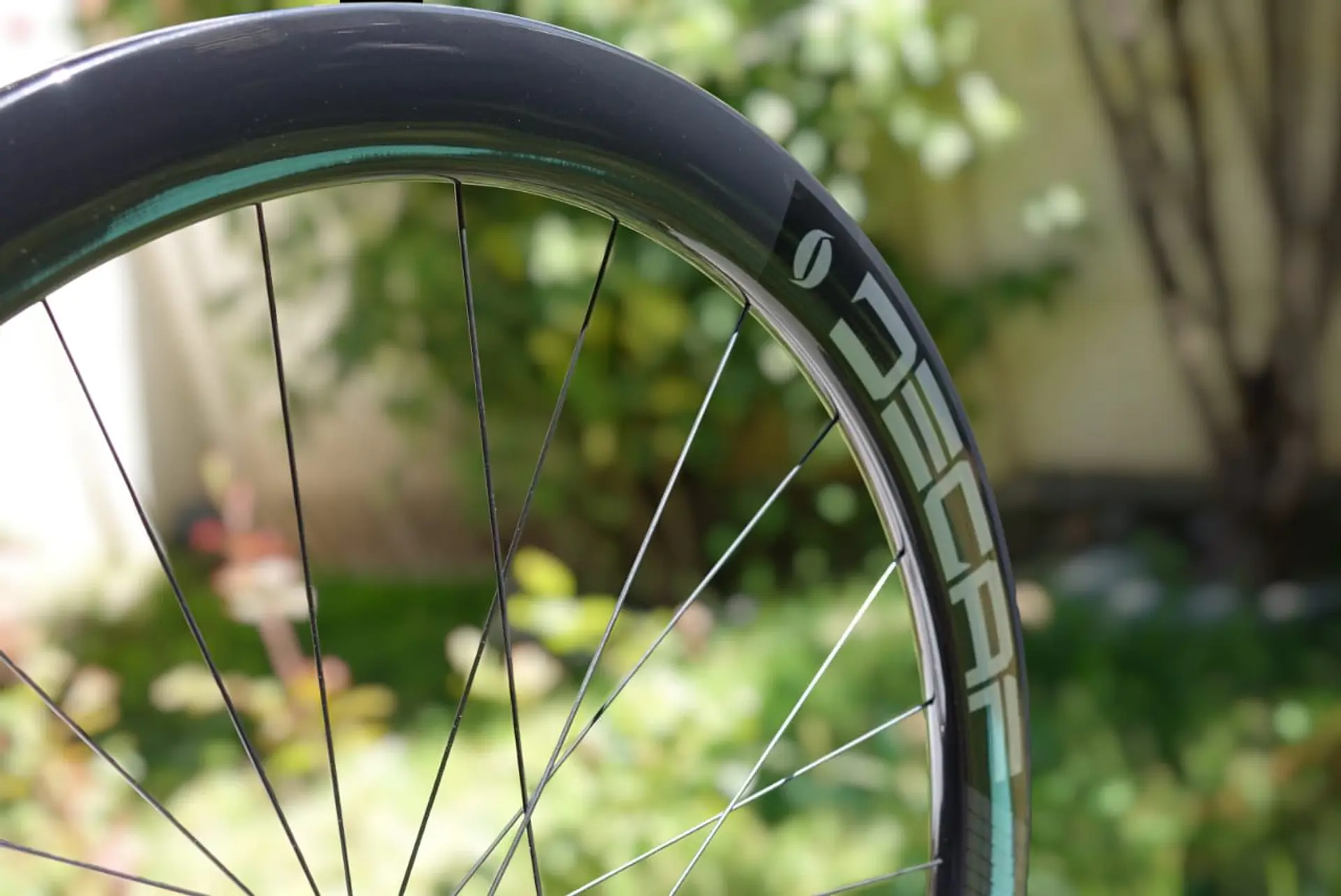 Set Ruedas de Carbono Decaf 700C Perfil 50 mm Disc 12x100/12x142 5