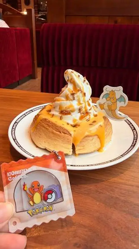Llavero Acrílico Pokémon x Komeda Coffee Ditto y Charmander Oficial Japón