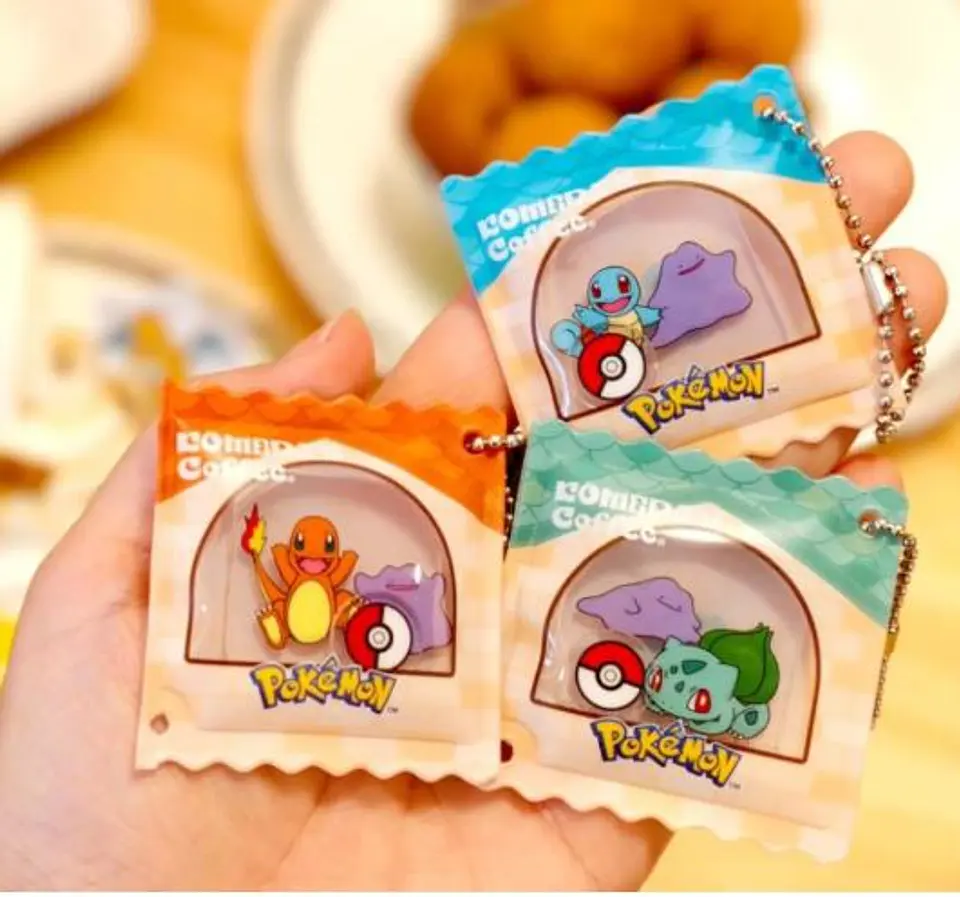 Llavero Acrílico Pokémon x Komeda Coffee Ditto y Bulbasaur Oficial Japón 2