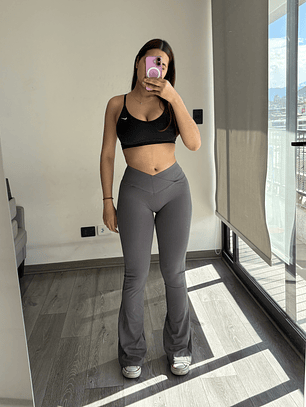 Calza Flare pretina V (sin push up) con realce 