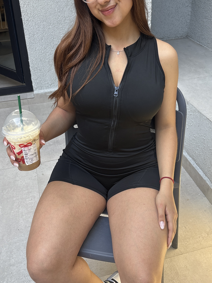 Enterito black zip  8