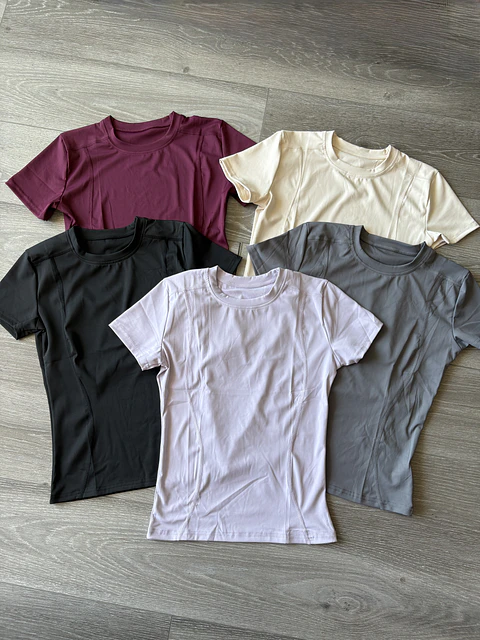 Polera Essential 