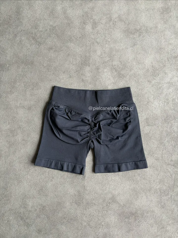 Short Cloud 3