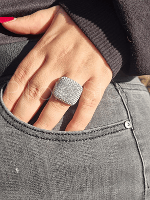 Anel Elegância Cravejada