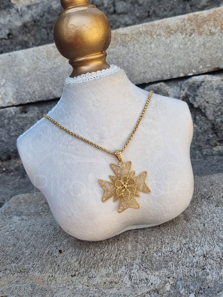 Colar Tesouros Cruz de Malta Pequena 1