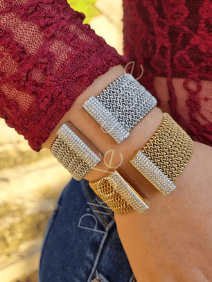 Escrava Elegância de Zircónias