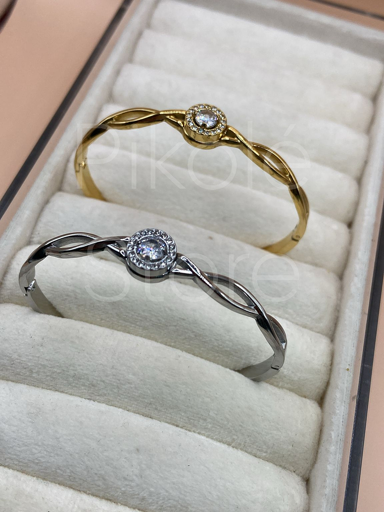 Escrava Elegância Infinita 1