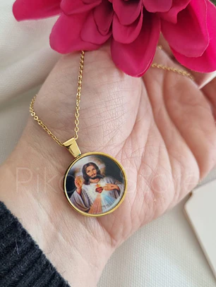 Colar Sagrado Coração de Jesus