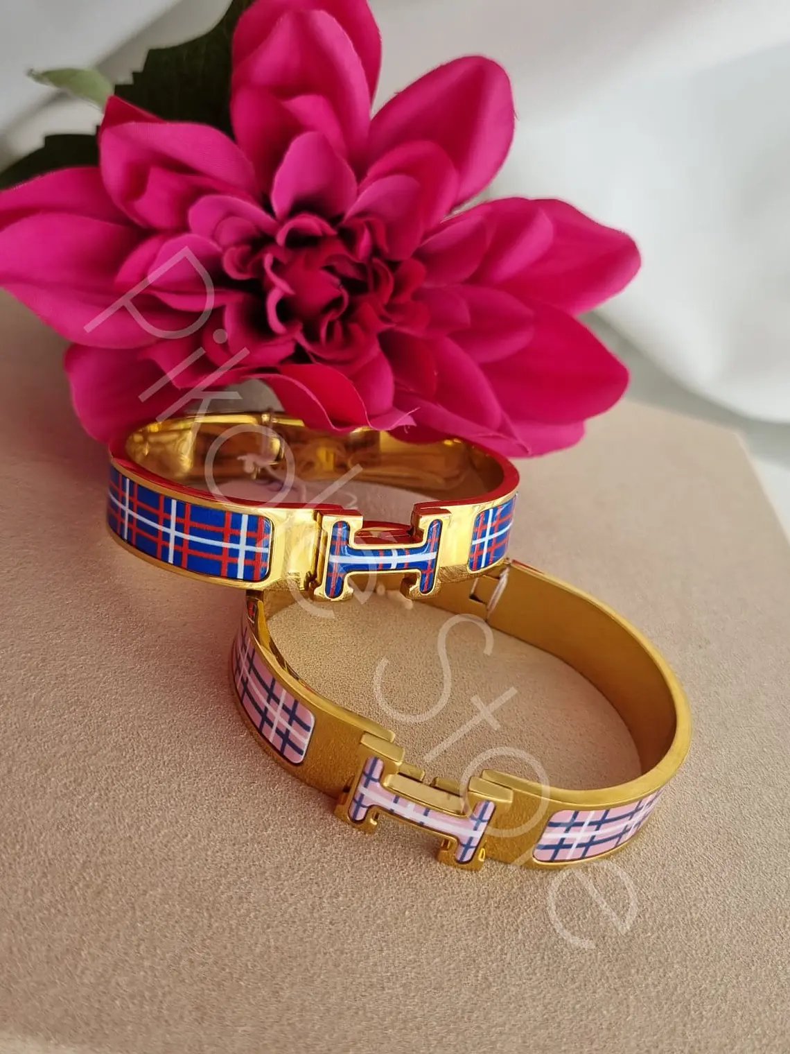 Pulseira Escrava H 1