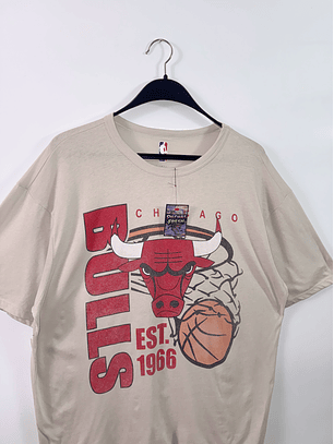 Polera vintage  bulls (L)