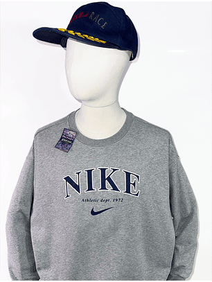 Nike crewneck (L)