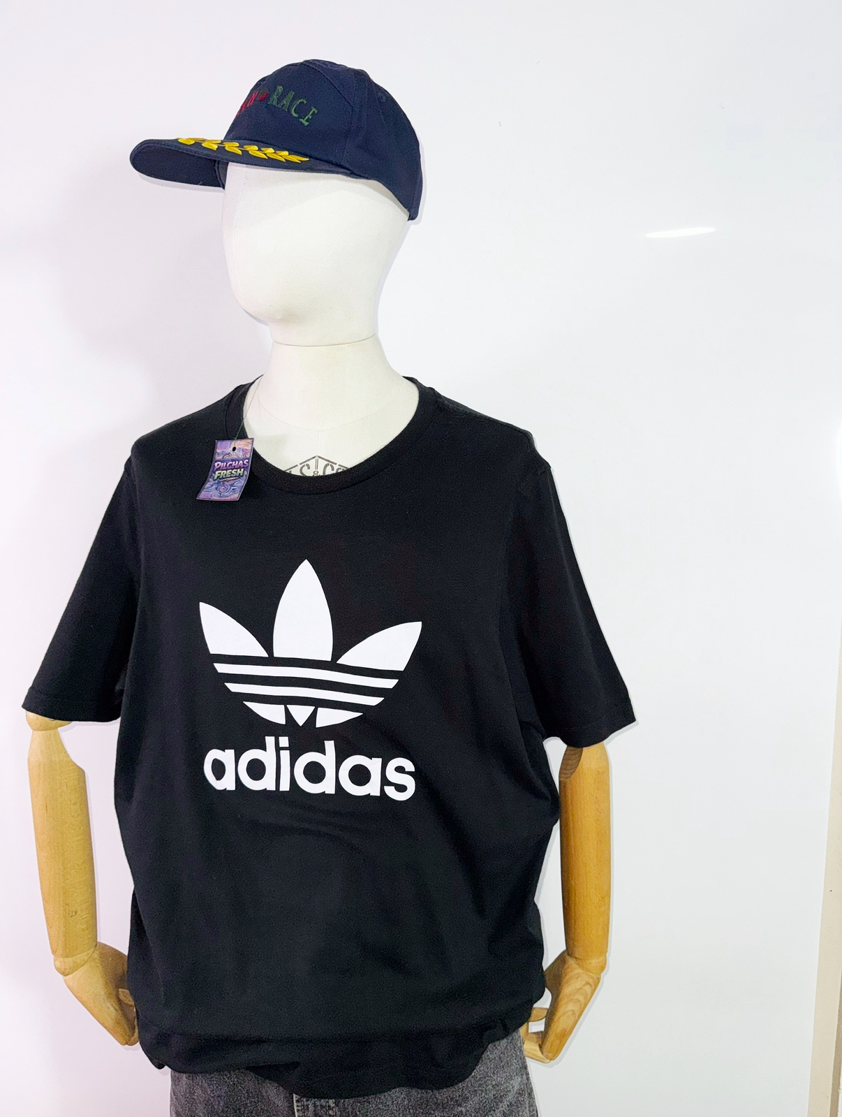 Adidas tee vintage (XL) 2