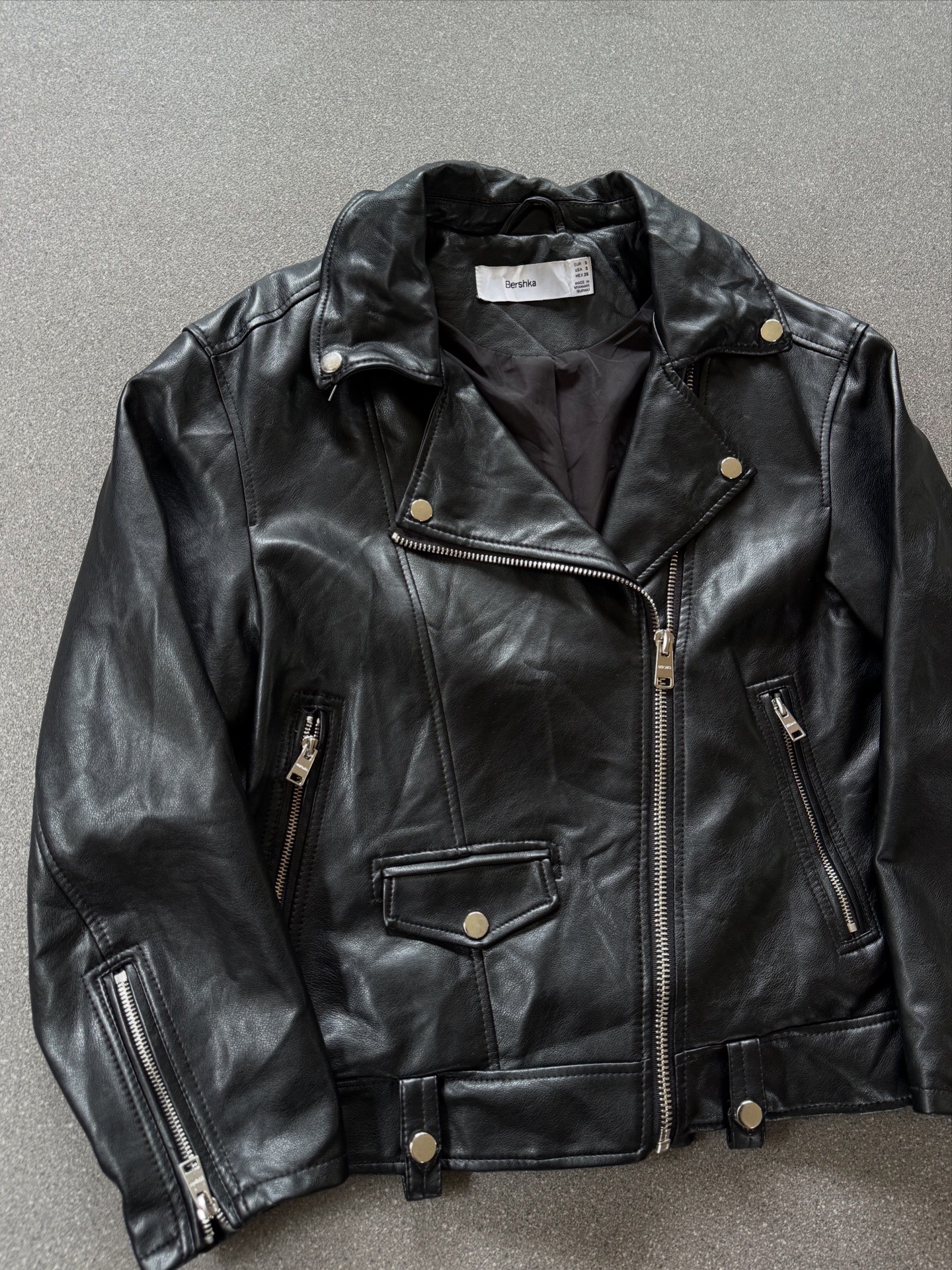 Eco cuero bershka (S) 6