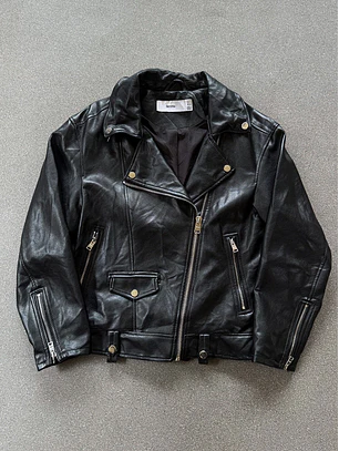 Eco cuero bershka (S)