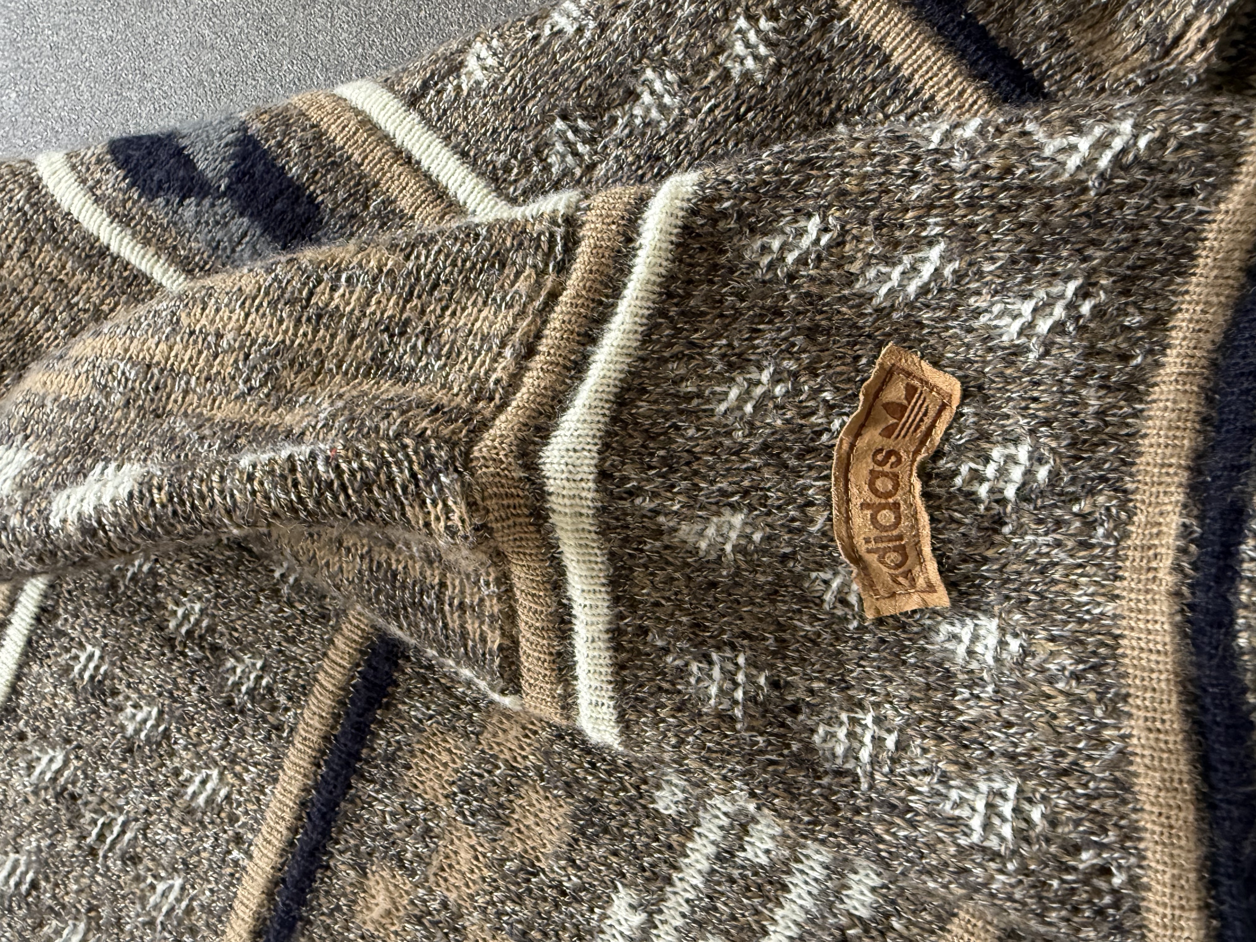 Adidas sweater vintage (M-L) 3