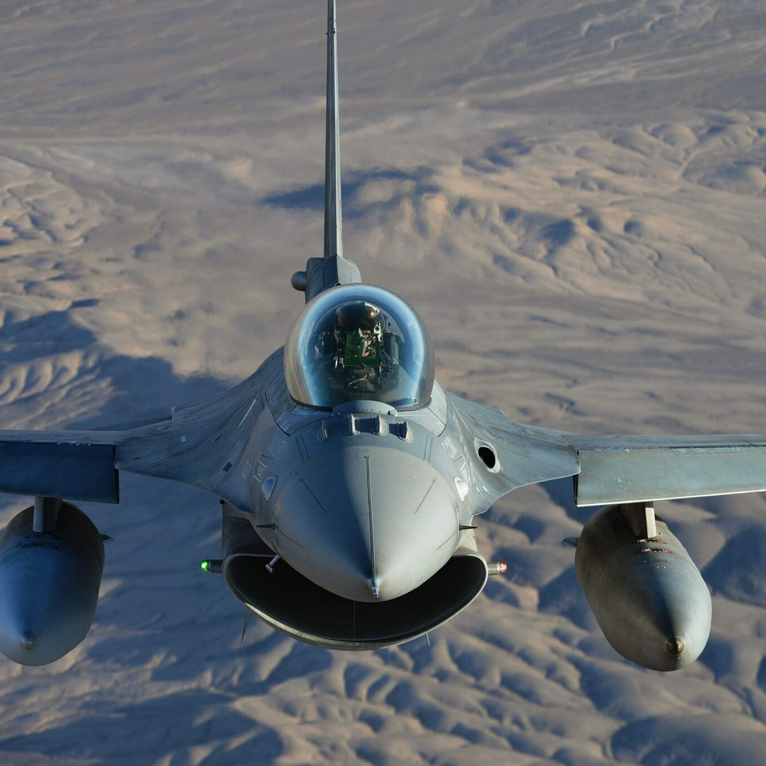 F-16 FUERZA AÉREA DE CHILE MODELO A ESCALA- COPIAR 8