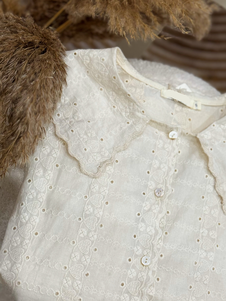 Camisa bordado inglês gola  3