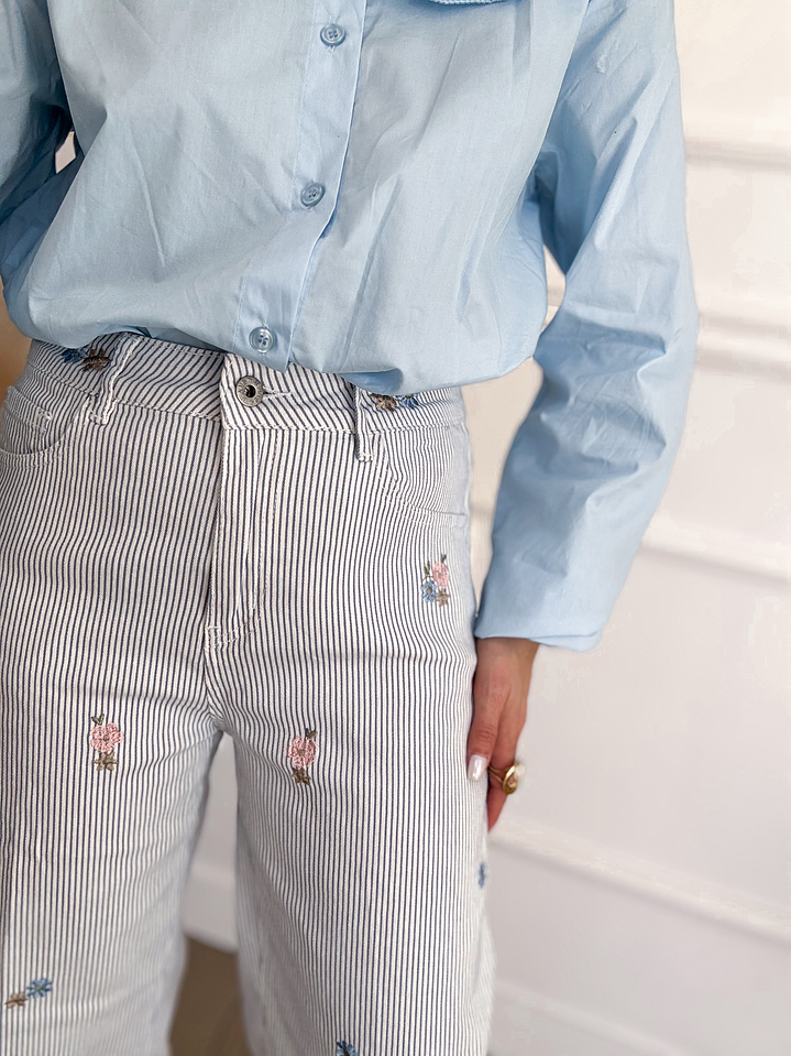 Calça riscas bordada  3