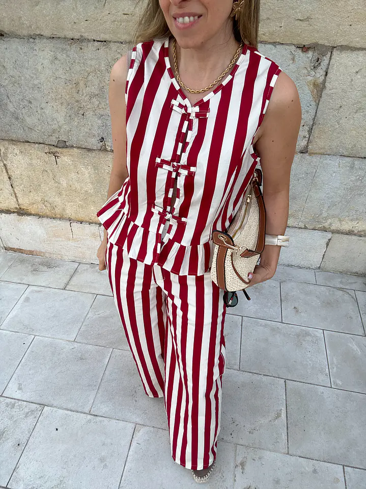 Conjunto com folho 3