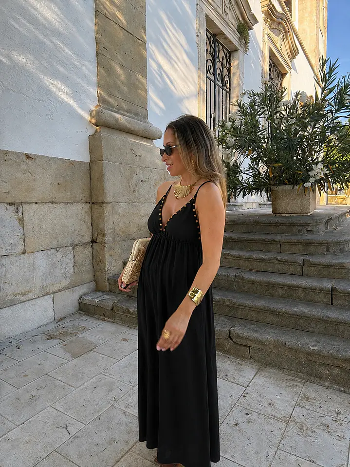 Vestido com tachas 3