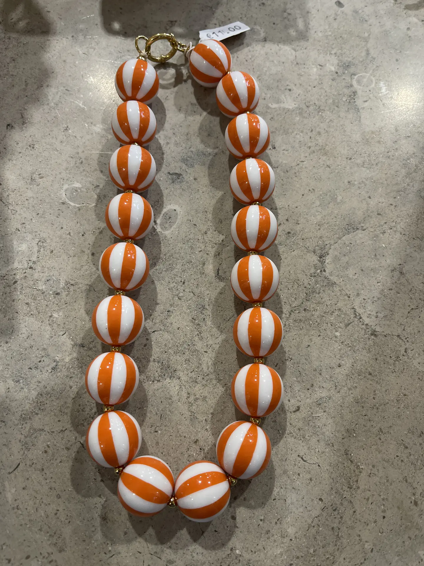 Colares de bolas de riscas  1