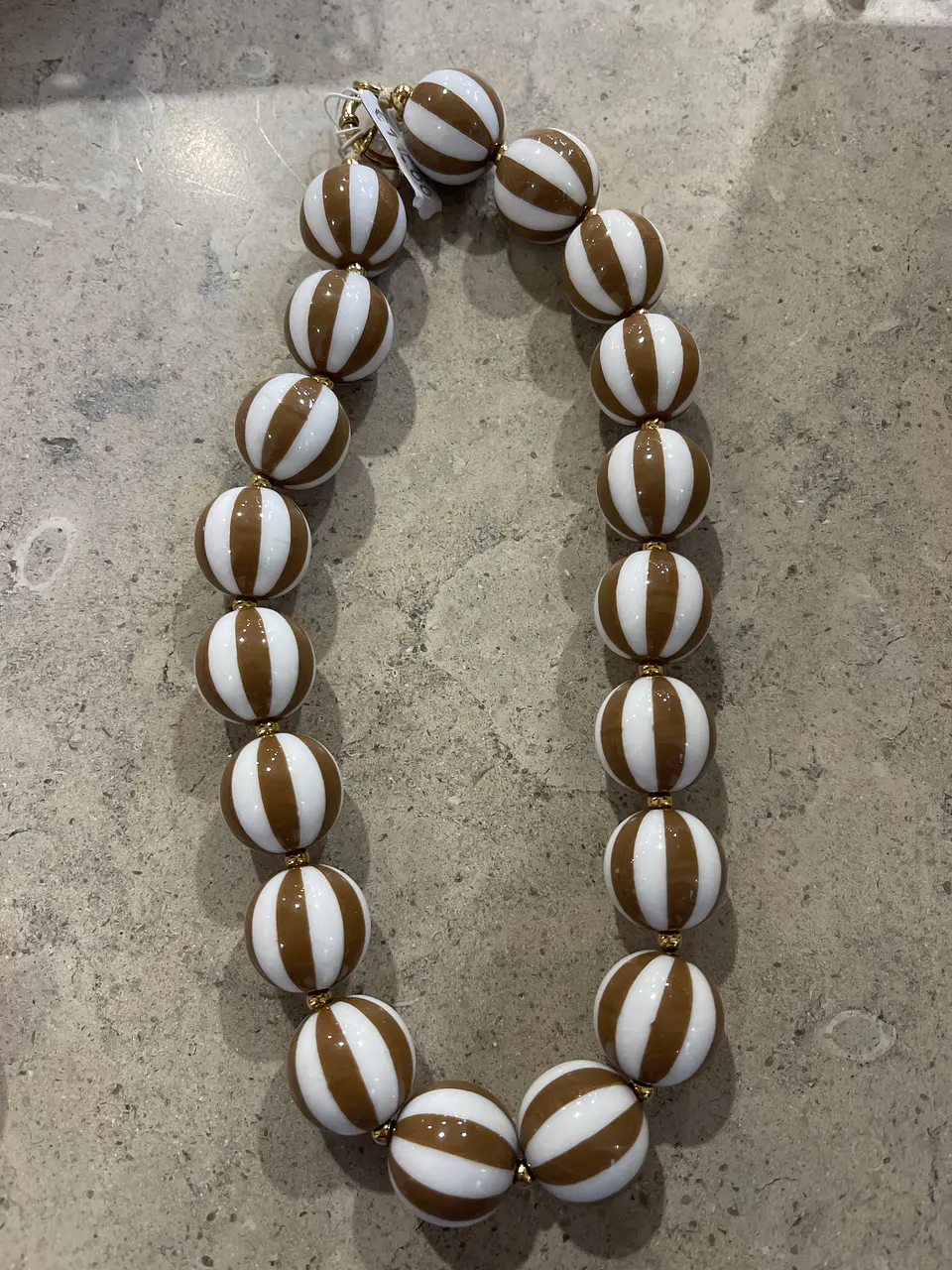 Colares de bolas de riscas  3