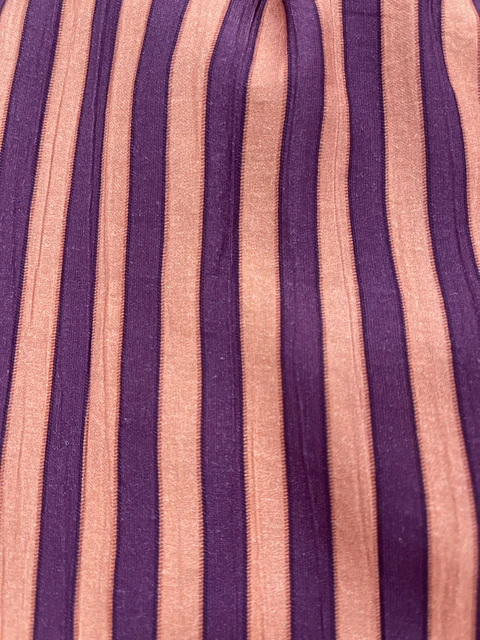 Calça pantalonas de riscas finas laranja com roxo 