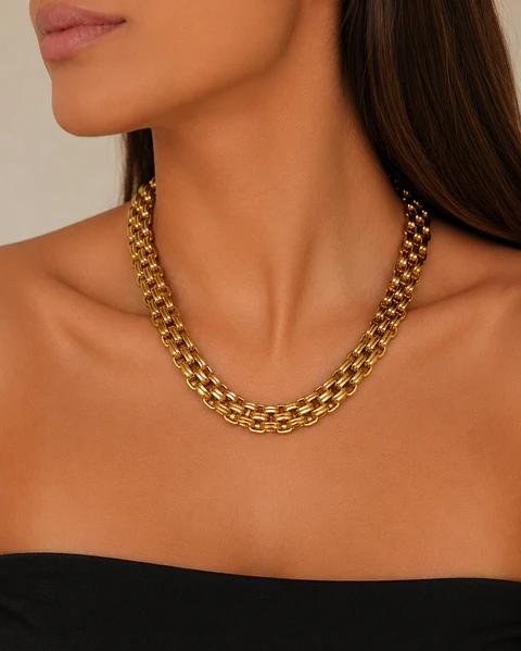 Colares dourado 