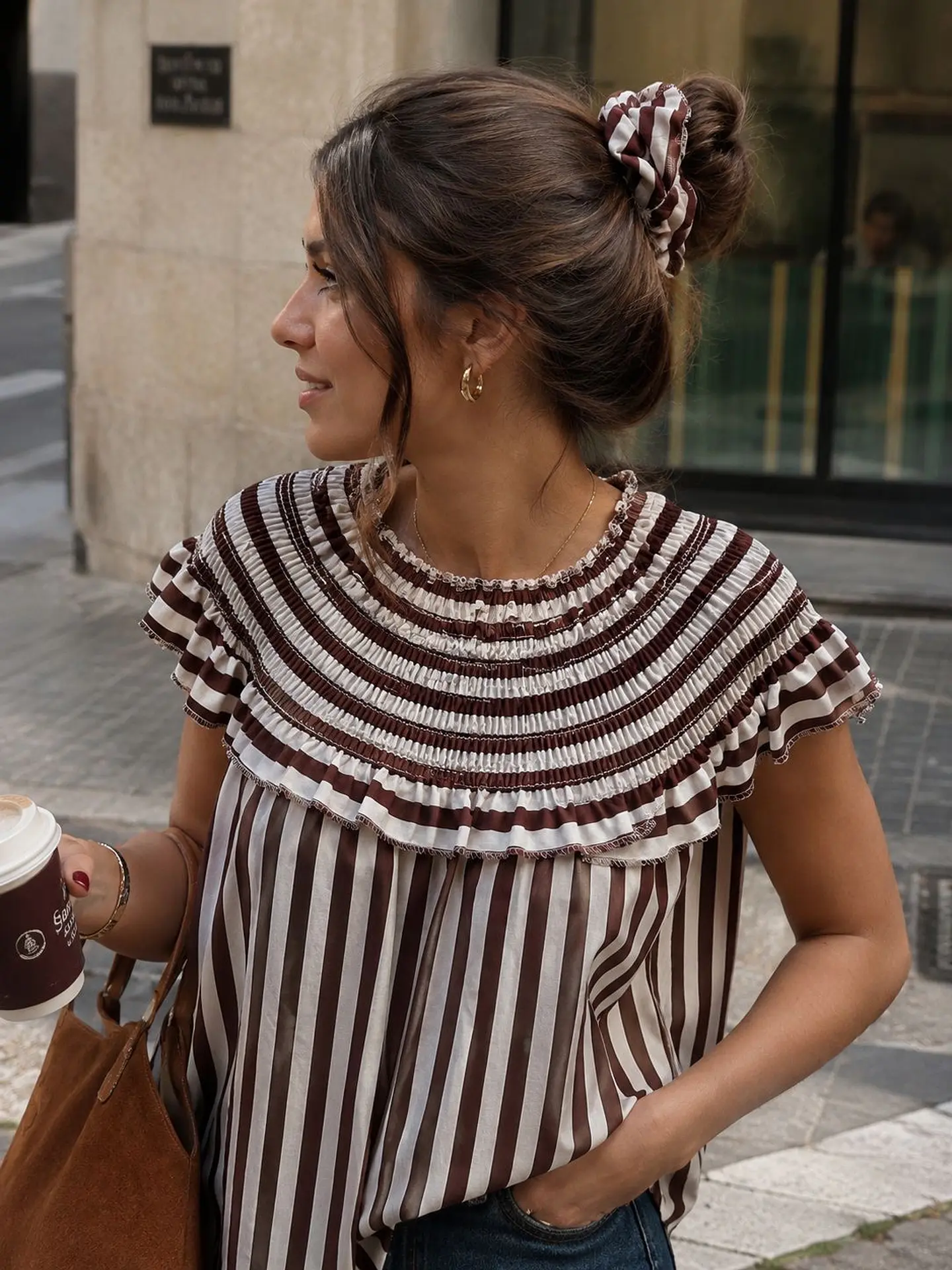 Top + scrunchies 1