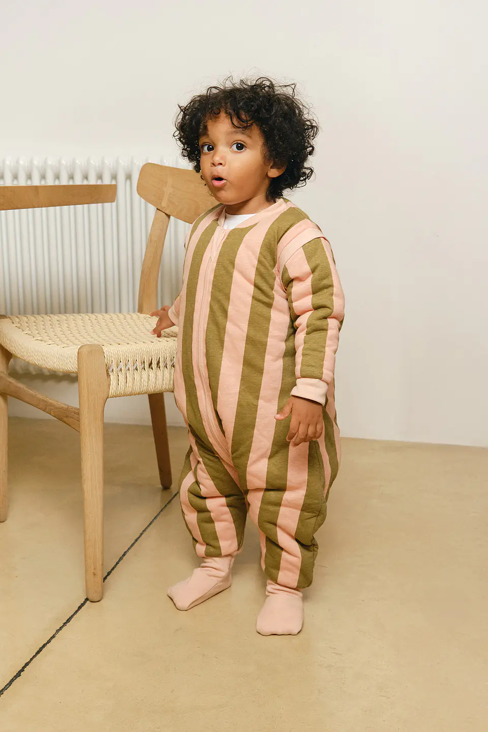Pijama manta con mangas y calcetines antideslizantes - Kakhi & Rose Stripes - TOG 2.5 7