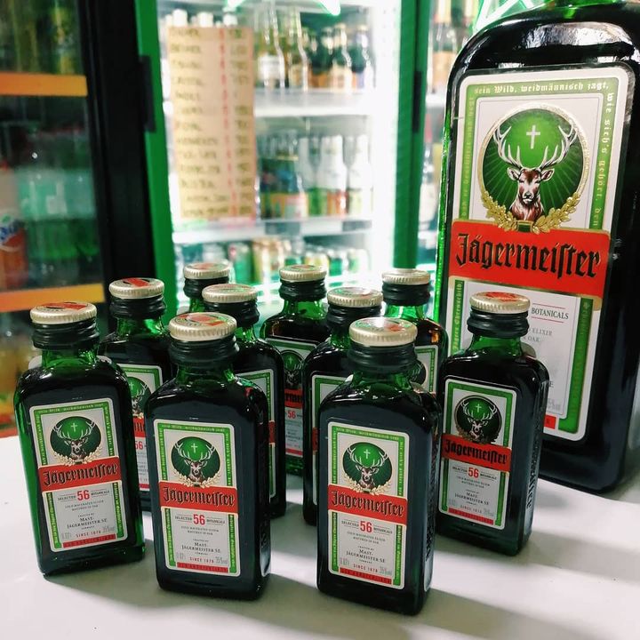 JAGERMEISTER LICOR - Mini botellas de jagermeister - Bebidas online