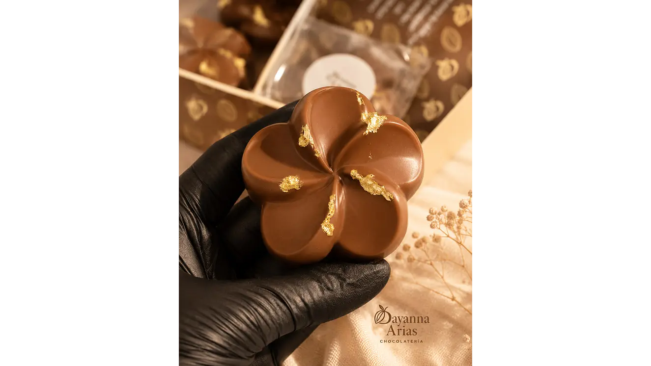 Chocolate Dubai Premium Artesanal 2 Flores 60 Grs Cada Una  2