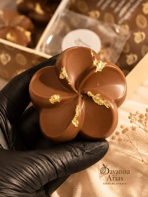 Chocolate Dubai Premium Artesanal 2 Flores 60 Grs Cada Una 