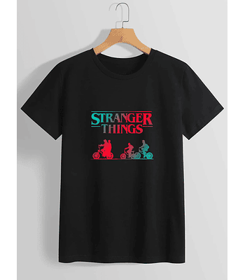 Polera stranger things rainbow