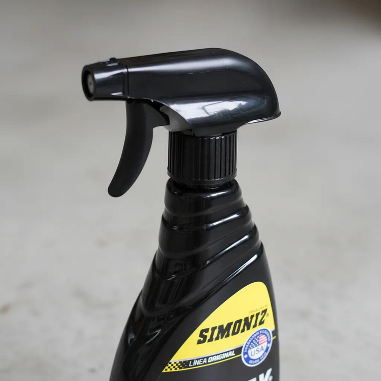 Limpiador Renovador de Llantas Simoniz 500 ml 4