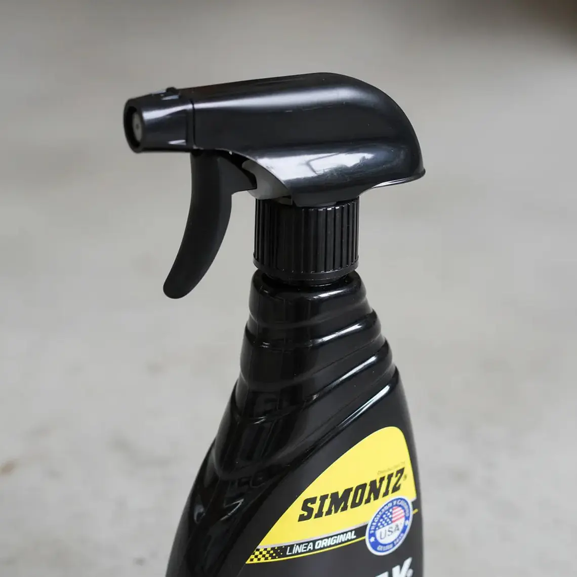 Limpiador Renovador de Llantas Simoniz 500 ml 4