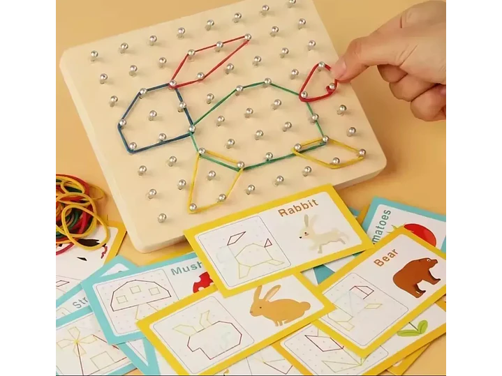 Tablero Geoplano Educativo con Patrones 3