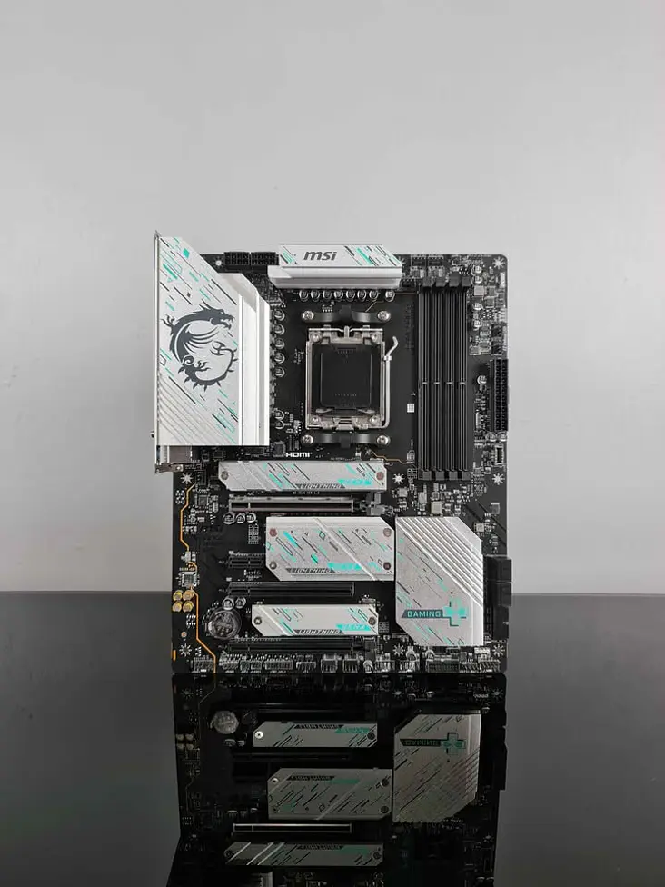 Placa Madre MSI X670E 2